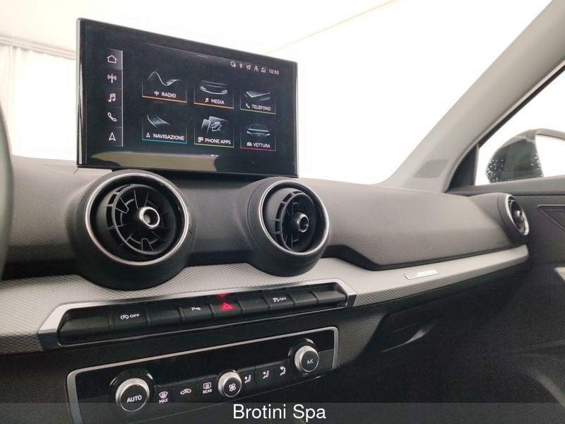 Audi Q2 1.5 35 TFSI IDENTITY BLACK