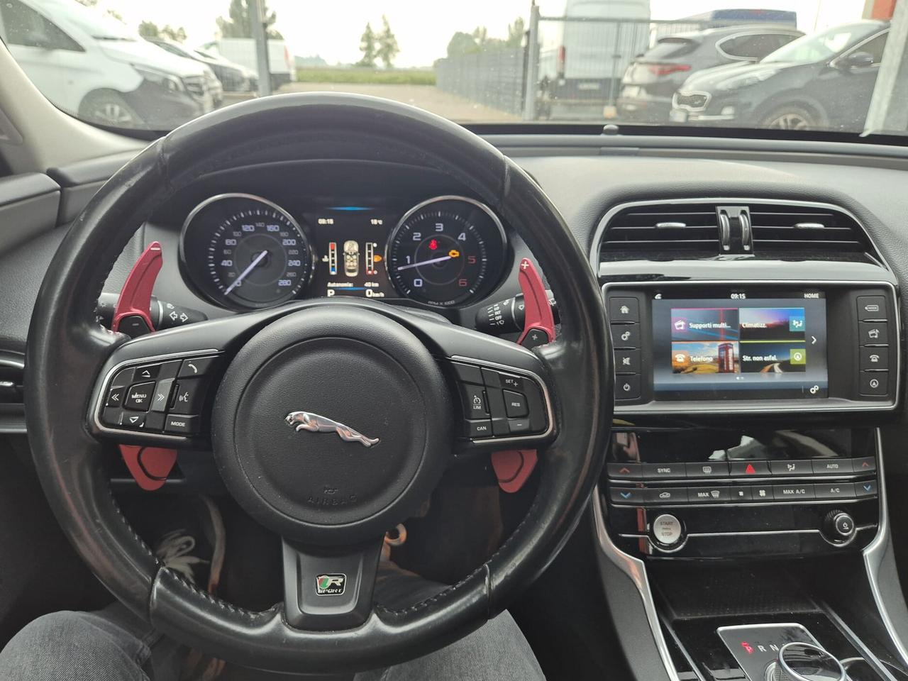 Jaguar XE 2.0 D Turbo 180CV aut. R-Sport