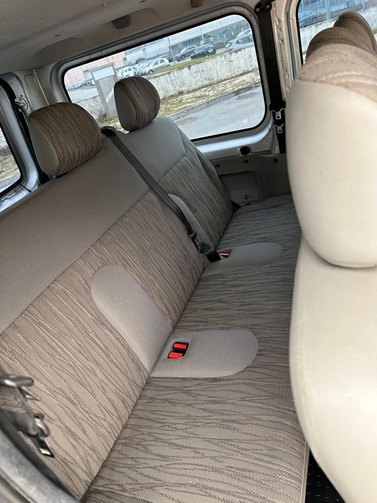 NISSAN PRIMASTAR CON 6 POSTI SUPER PREZZO!