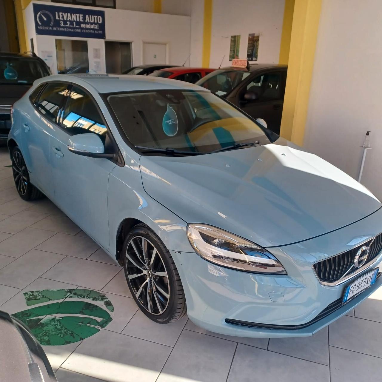 VOLVO V40 OTTIMO STATO GARANZIA 1 2 MESI