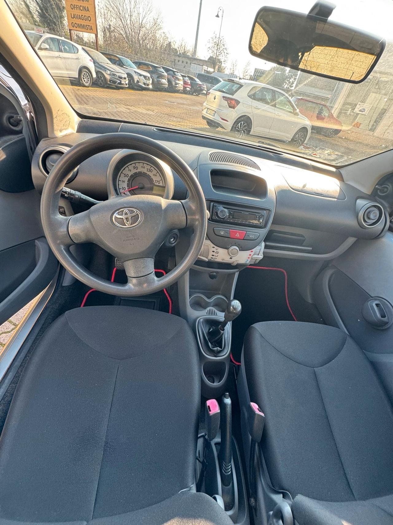 TOYOTA AYGO NEOPATENTATI