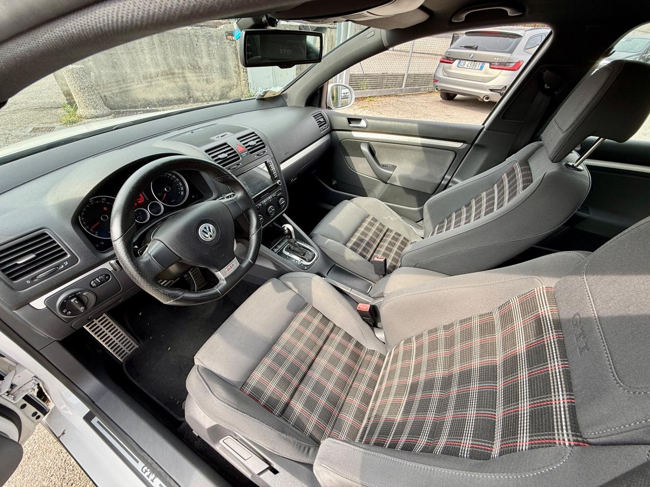 Volkswagen Golf GTI 200CV 2008 DSG