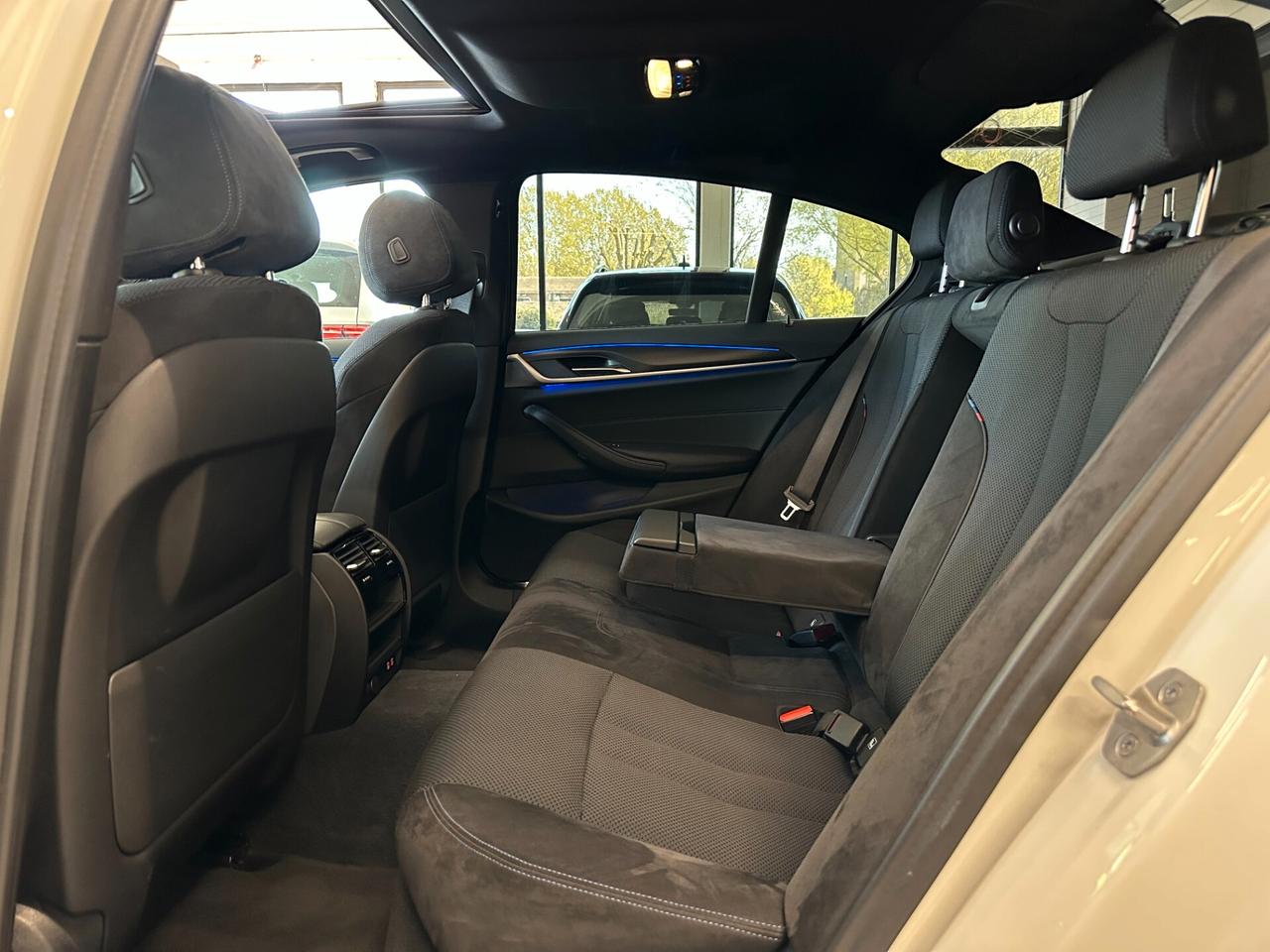 BMW 520D MHEV BERLINA MSPORT AUTO *TETTO*CARPLAY*LUCI*