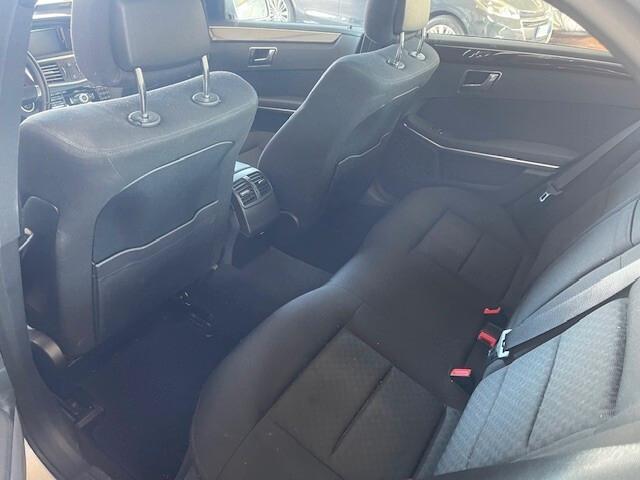 Mercedes-benz E 200 CGI BlueEFFICIENCY Elegance