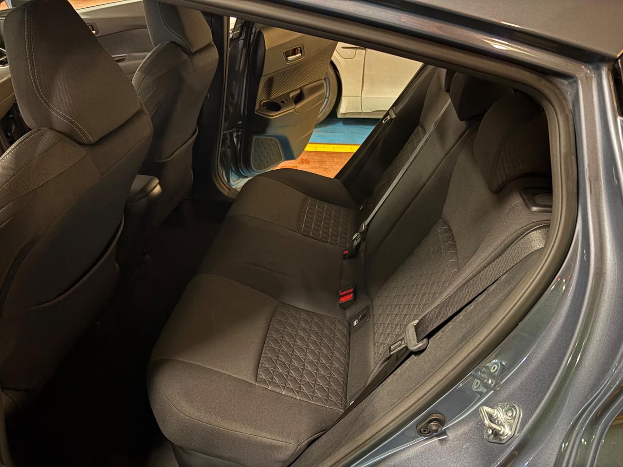 Toyota C-HR 2.0 Hybrid E-CVT Trend