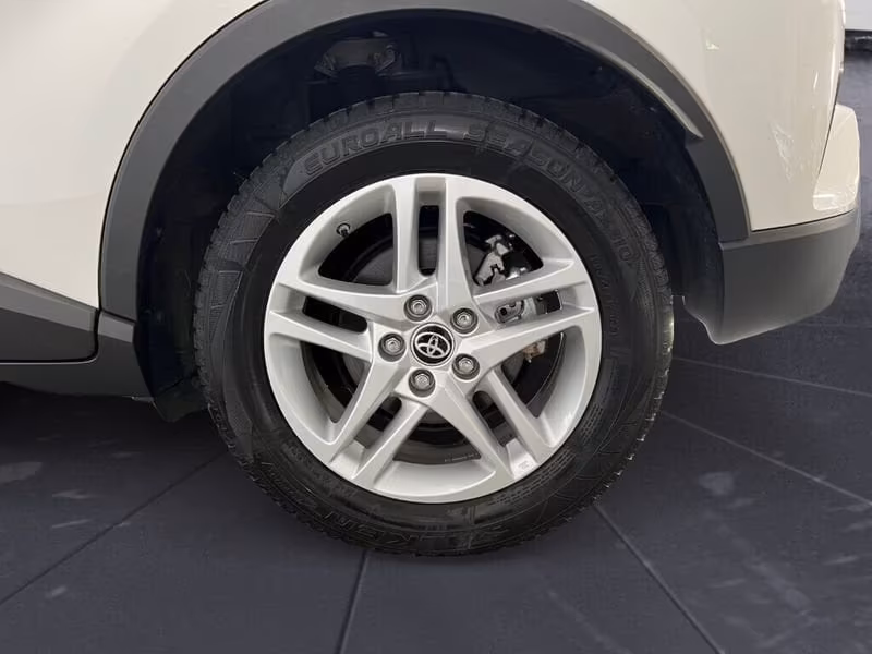 Toyota C-HR (2016-2023) 1.8 Hybrid E-CVT Active