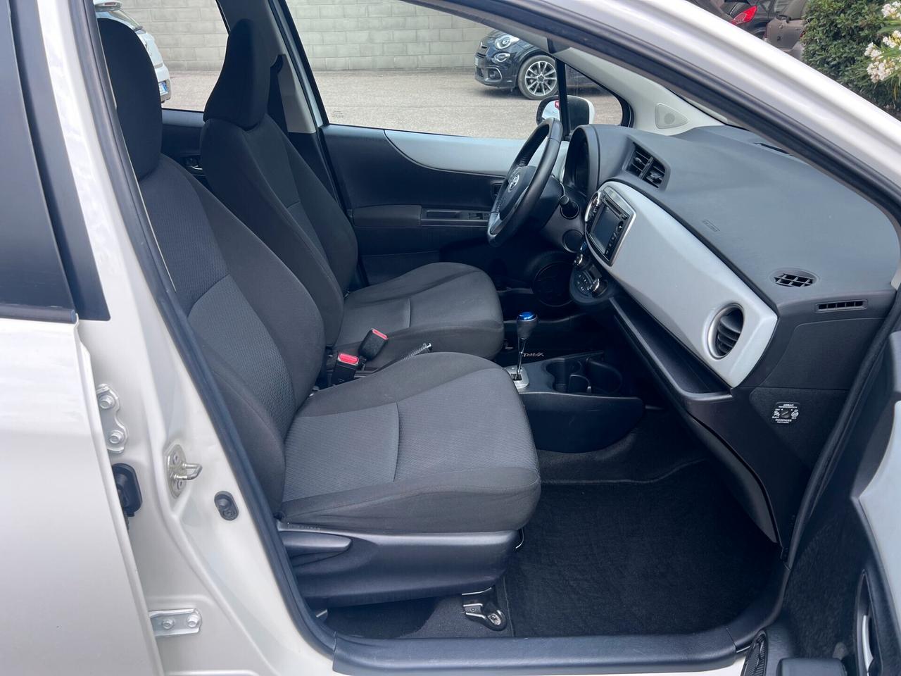 Toyota Yaris 5pt 1.5h 75cv Active OK NEOPAT. TELCLIMA/CAMERA