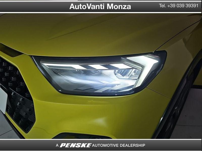 Audi A1 A1 Citycarver 30 1.0 tfsi Identity Contrast 116cv s-tronic