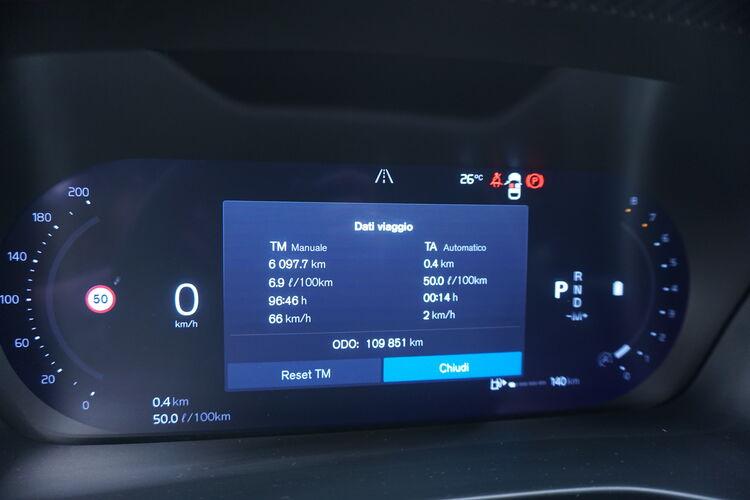Volvo XC40 B3 Essential BR299849 2.0 Mild Hybrid 163CV