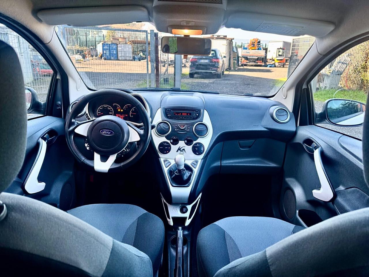 Ford Ka 1.2 8V 69CV Titanium Neopatentati 2014