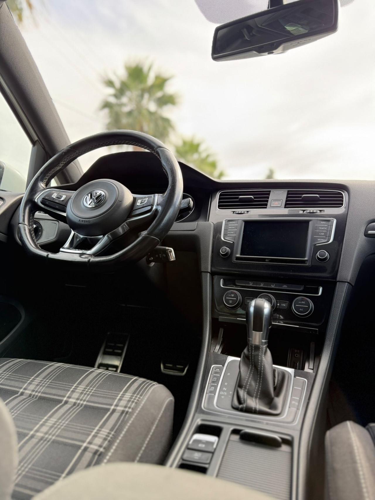 Volkswagen Golf GTD 2.0 TDI DSG 5p. BlueMotion Technology