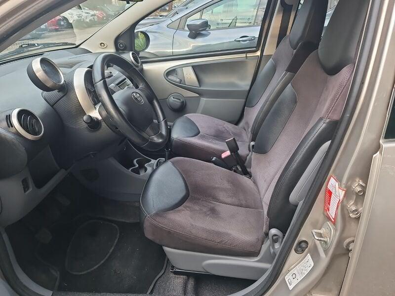 Toyota Aygo Aygo 1.0 12V VVT-i 5 porte Now