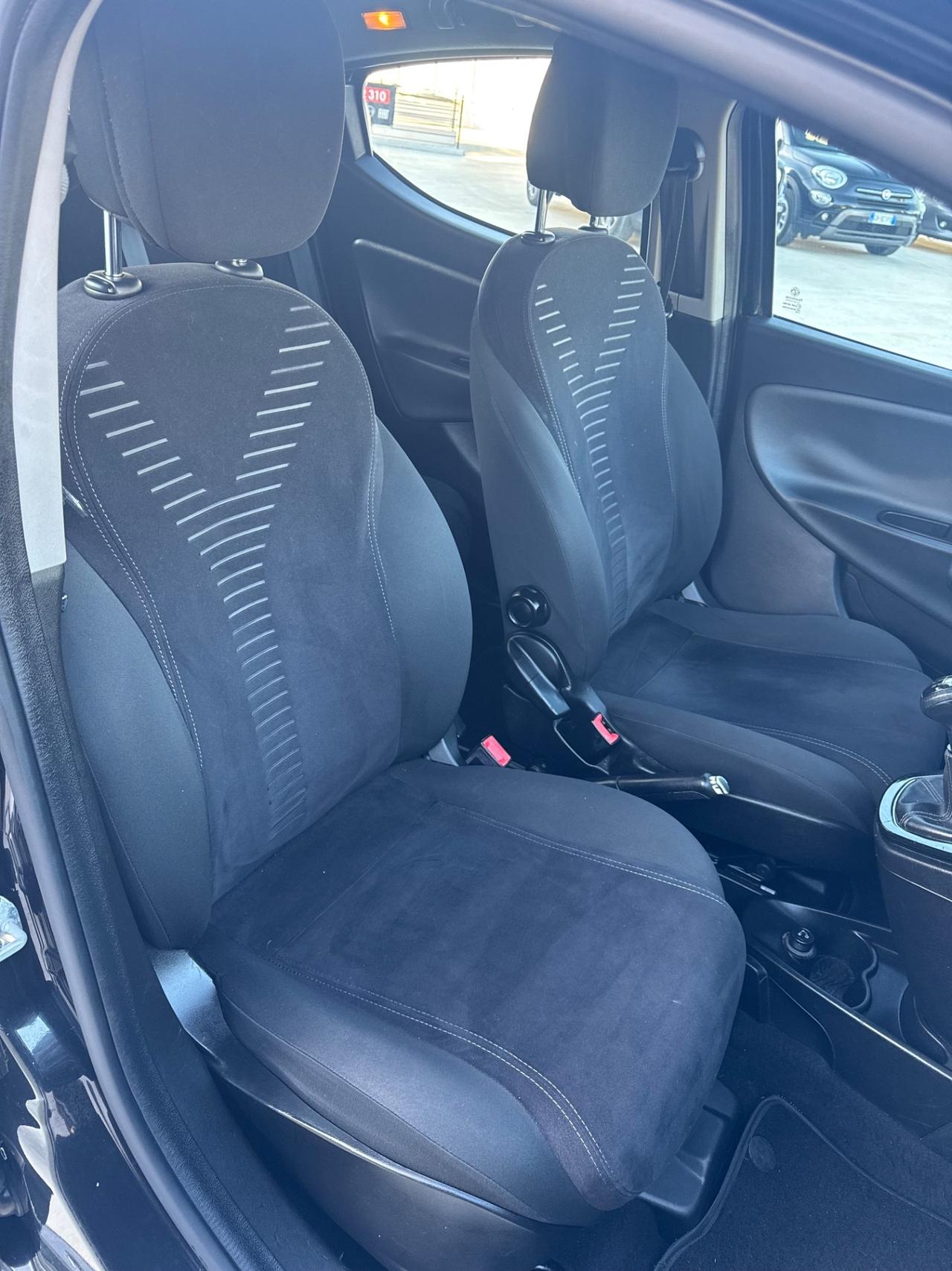 Lancia Ypsilon 1.3 MJT 95CV 5 porte S&S Platinum