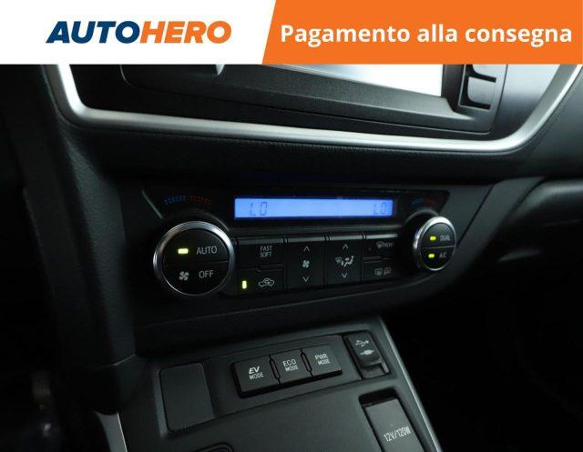 TOYOTA Auris Touring Sports 1.8 Hybrid Lounge