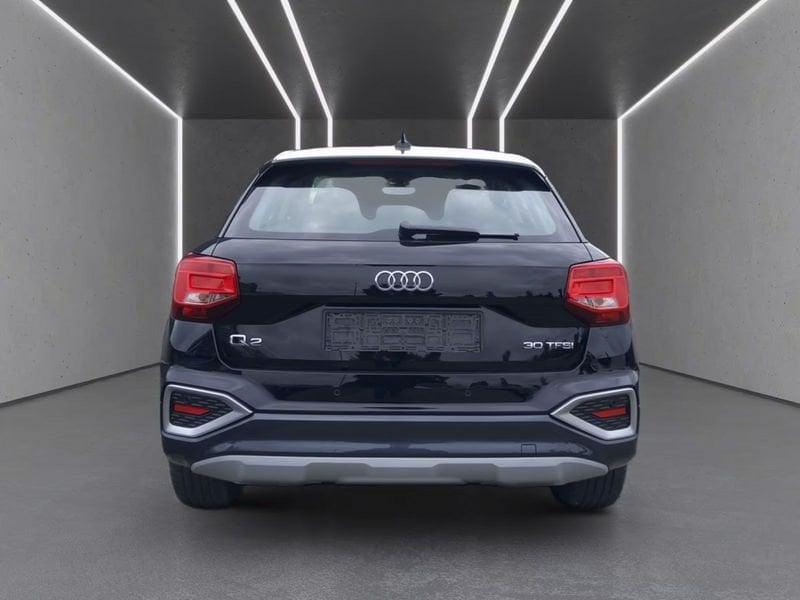 Audi Q2 Q2 30 TFSI Business Advanced LED PDC COCKPIT