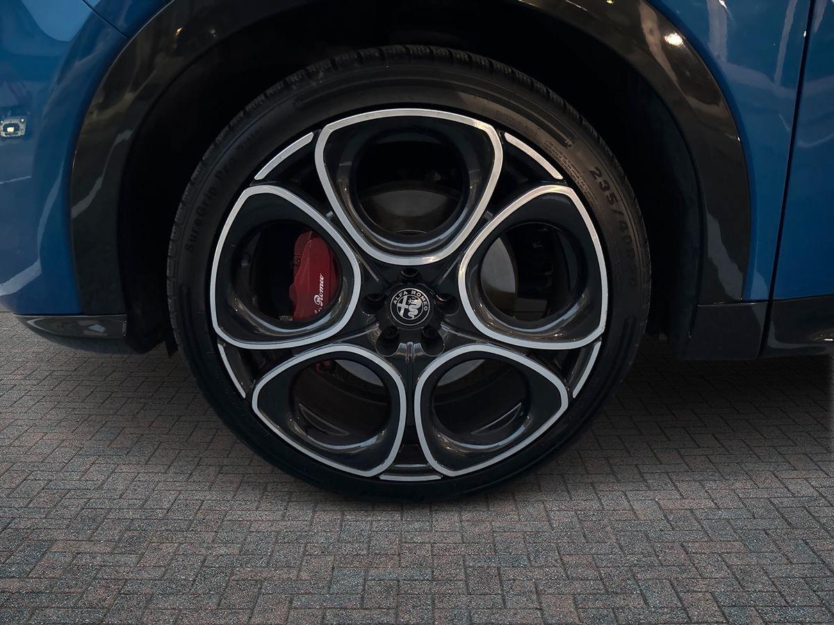 ALFA ROMEO Tonale 1.5 hybrid Veloce 160cv tct7