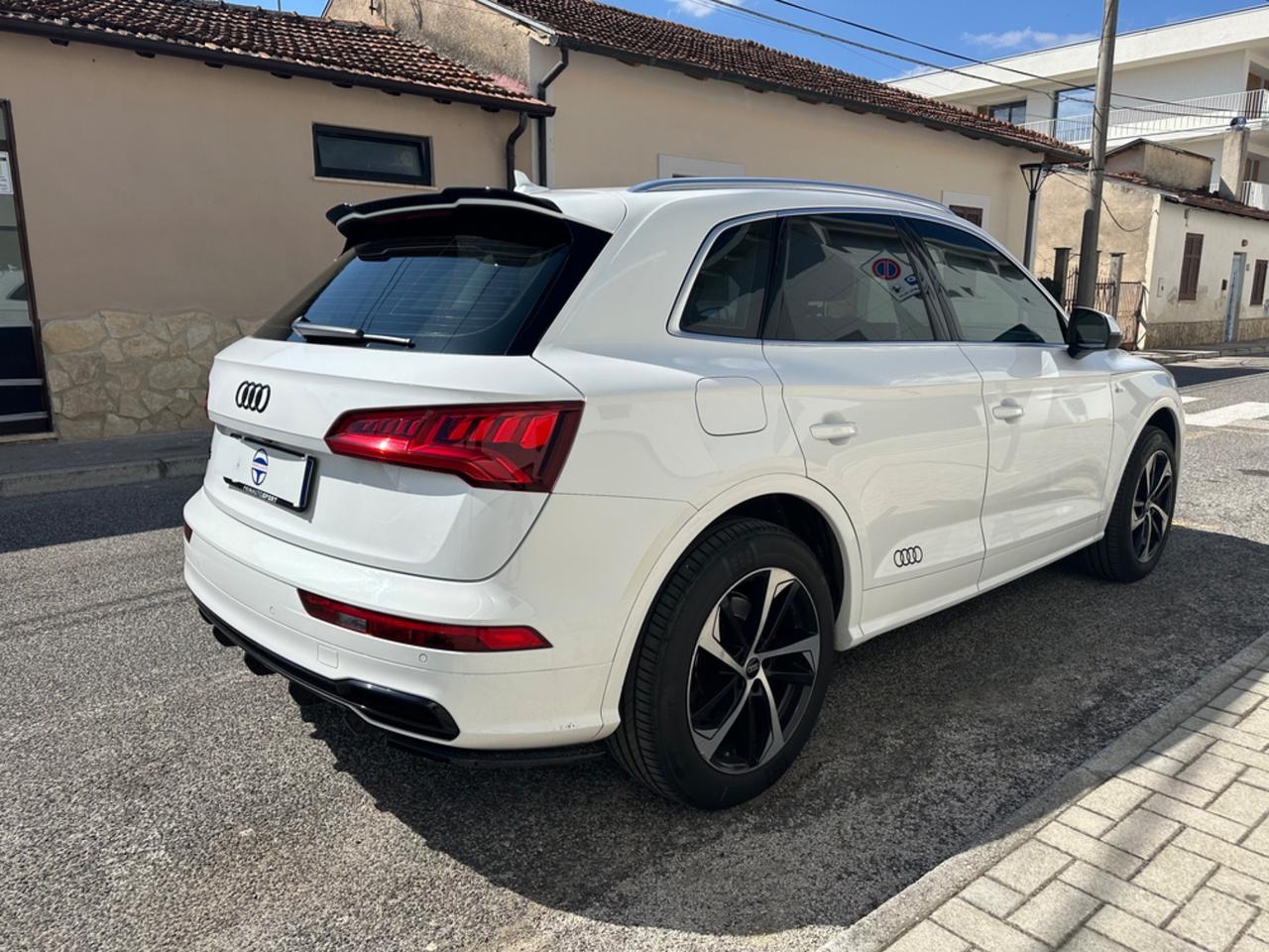 Audi Q5 2.0 TDI quattro S tronic line plus