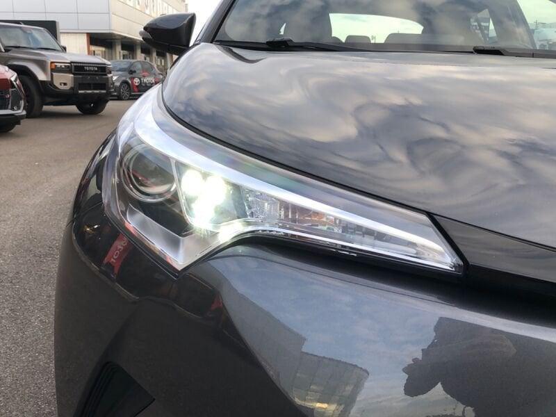 Toyota C-HR C-HR 1.8 Hybrid E-CVT Active