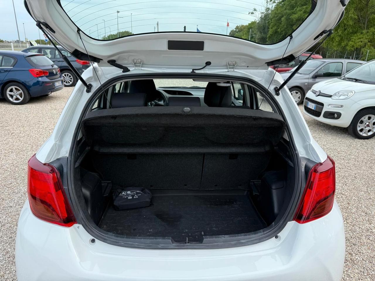 Toyota Yaris 1.4 D-4D 5 porte Lounge