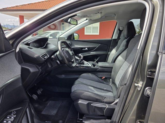 PEUGEOT 3008 BlueHDi 120 S&S Allure