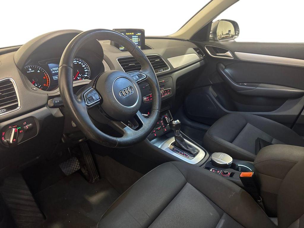 Audi Q3 2.0 TDI Business S tronic