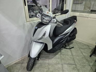 Piaggio - Beverly 400 S