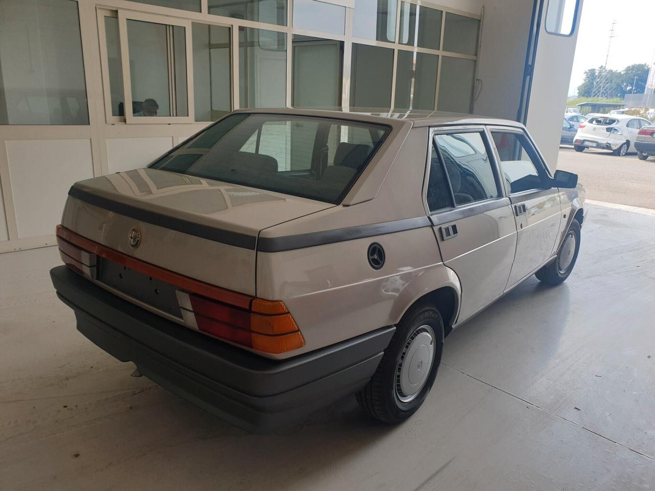 Alfa Romeo 75 1.8 CARBURATORI