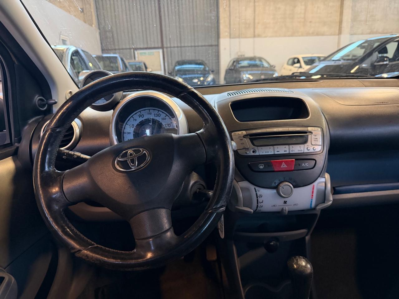 Toyota Aygo 1.0 12V VVT-i 5 porte Sound