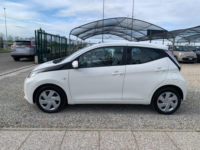 TOYOTA Aygo 1.0 VVT-i 69 CV 5 porte x-clusiv MMT