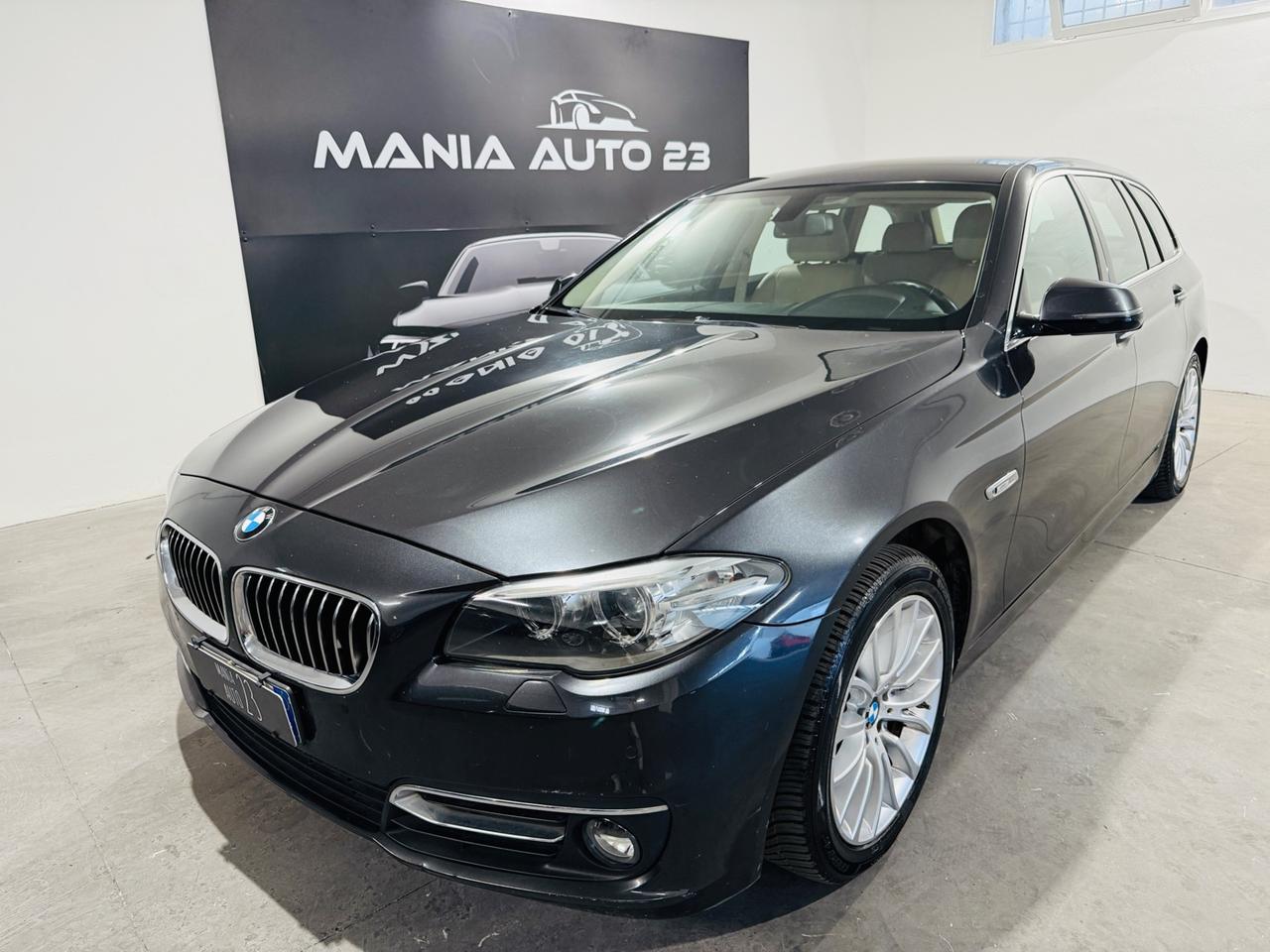 Bmw 525d xDrive Touring Luxury*218 CV*FULL*