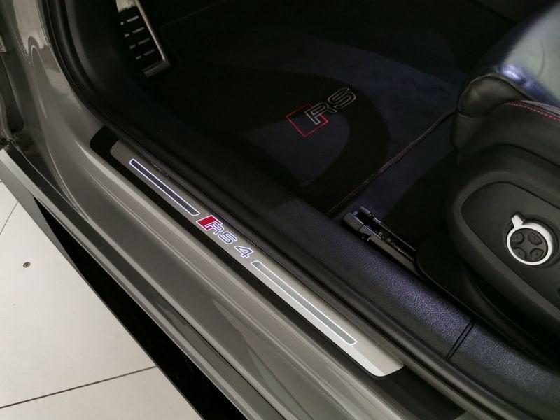 Audi A4 RS4 Avant 2.9 tfsi quattro 450cv tiptronic