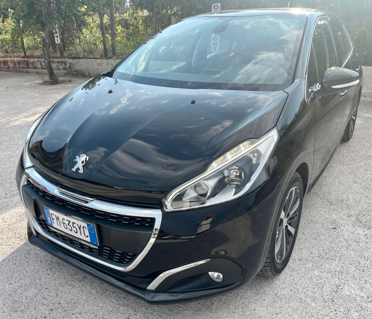 Peugeot 208 BlueHDi 75 5 porte Allure