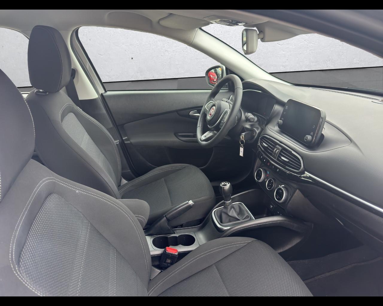 FIAT Tipo (2015-->) - Tipo 1.3 Mjt S&S 5 porte Business