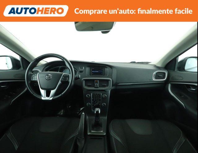 VOLVO V40 T2 Plus