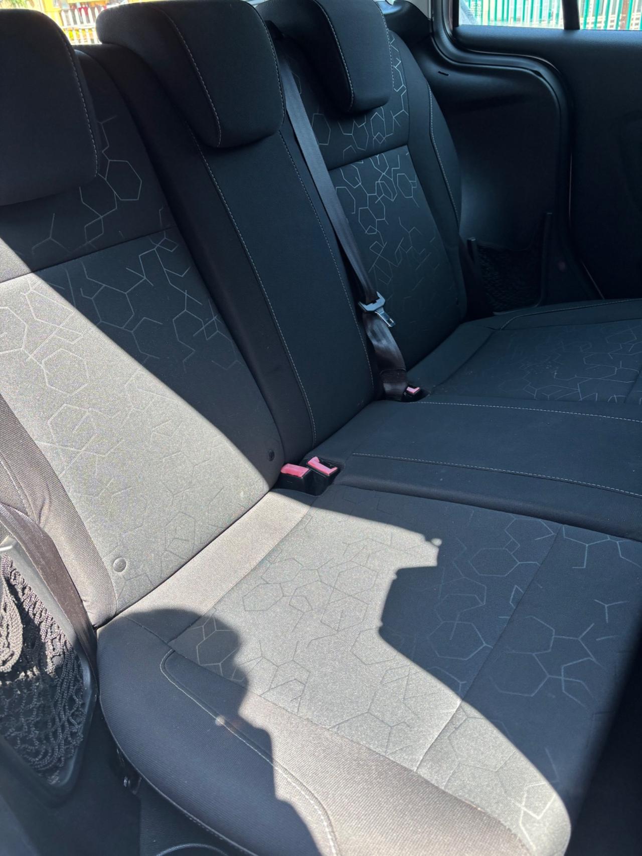 Ford B-Max 1.5 TDCi 75 CV Business Titanium