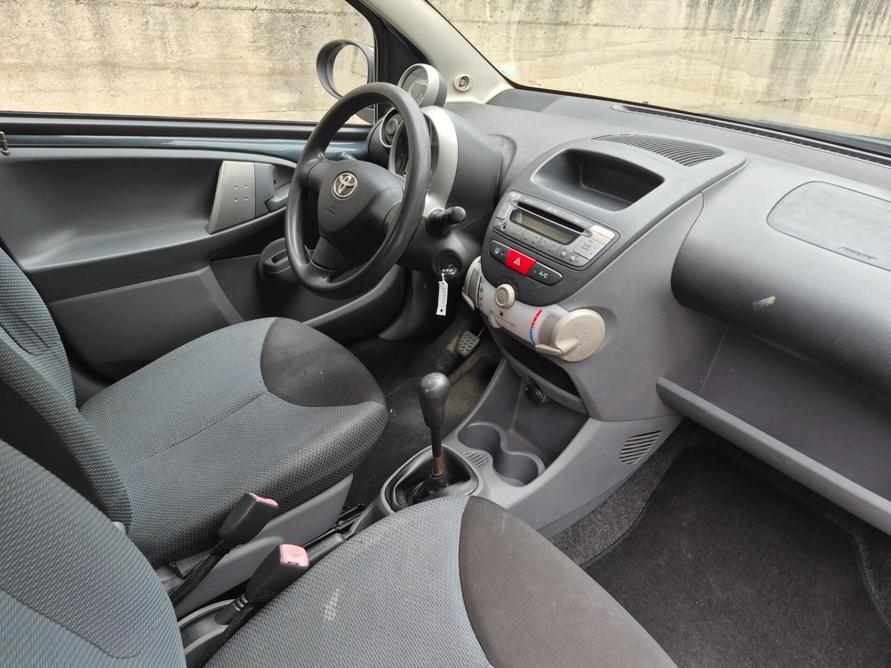 Toyota Aygo 1.0 12V VVT-i 5 porte Sol