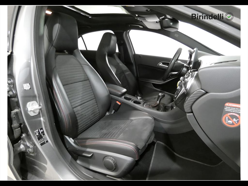 Mercedes-Benz Classe A (W176) - A 180 d Premium