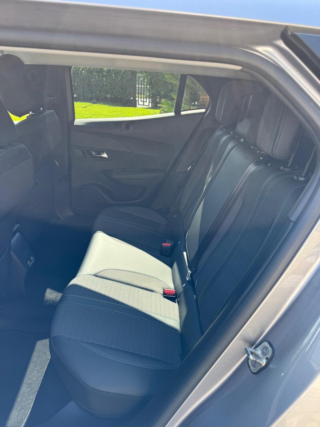 Peugeot 2008 BlueHDi 130 S&S EAT8 Allure uni proprietario