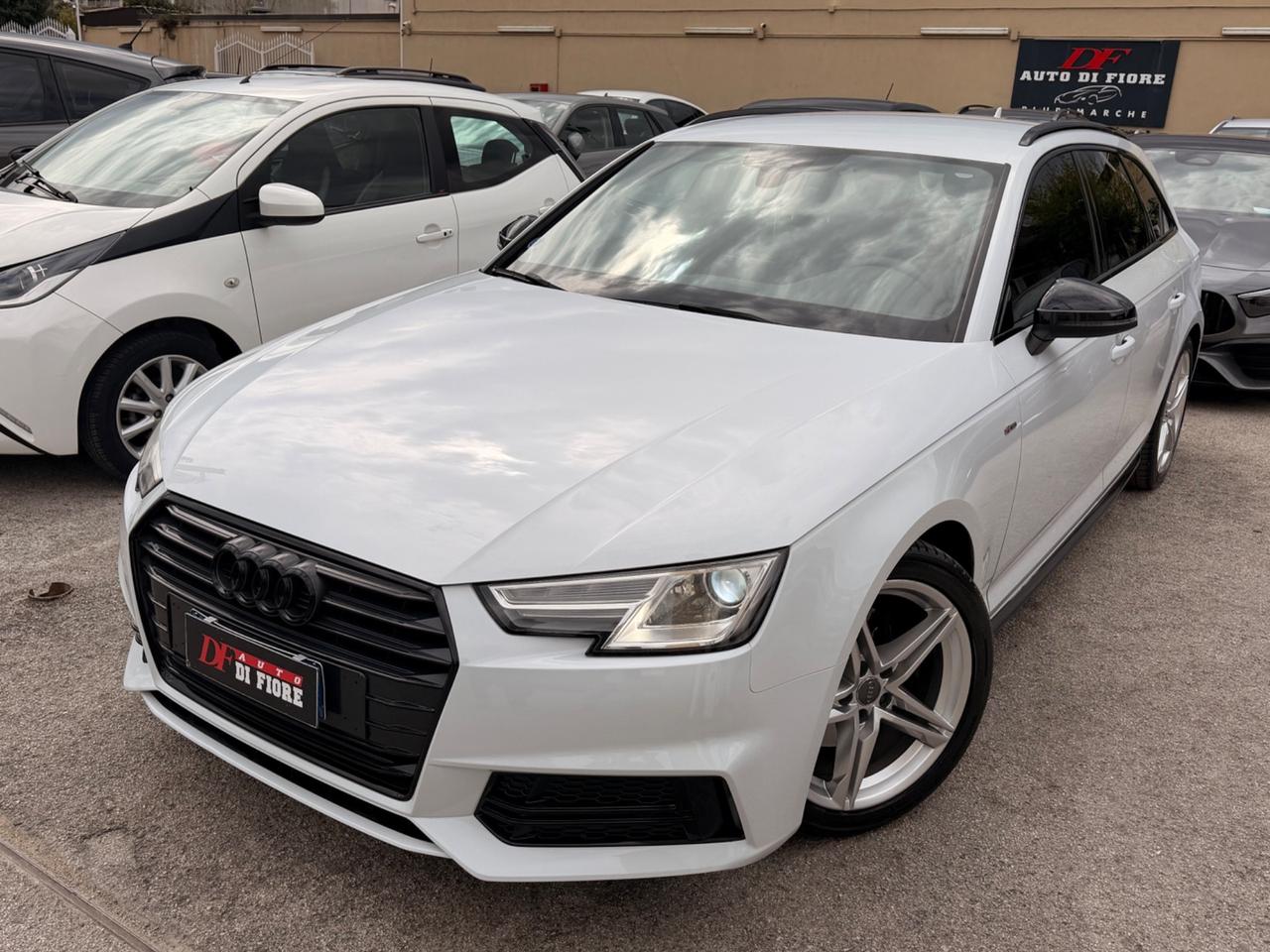 Audi A4 Avant 2.0 TDI 150 CV S-Line INT/EST