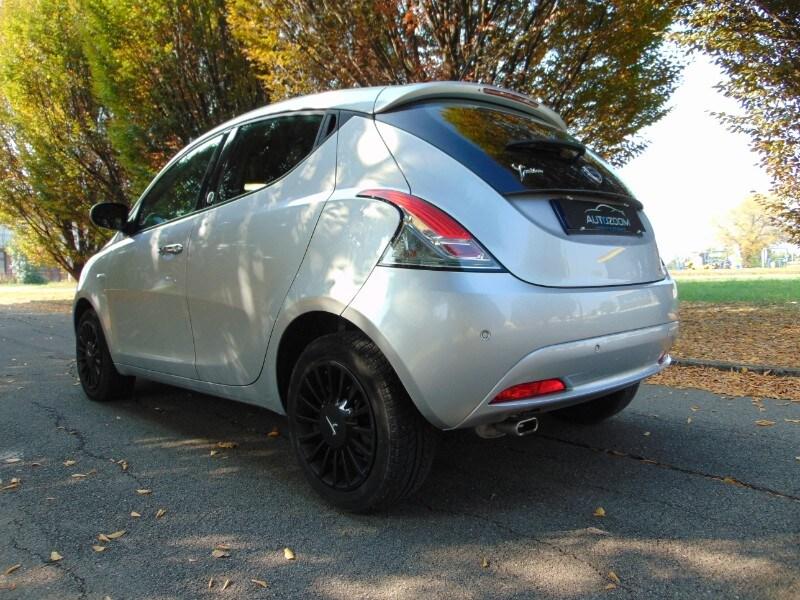 LANCIA Ypsilon 3ª serie Ypsilon 1.2 69 CV 5 po...
