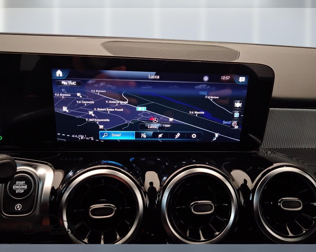 Mercedes-Benz GLB - X247 2019 - GLB 180 d Business Extra auto