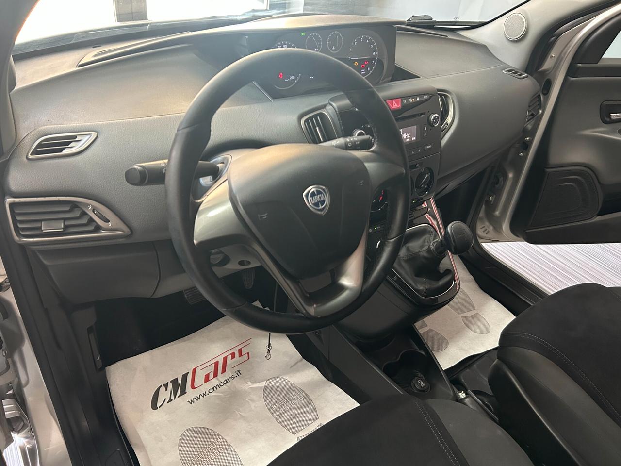 Lancia Ypsilon 0.9 Twinair 85cv DFN Automatica Gold ITALIANA