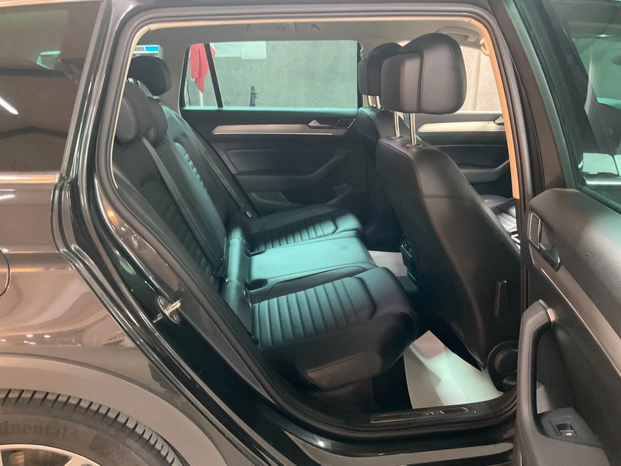 Volkswagen Passat Business Alltrack 2.0 TDI 190 CV 4MOTION DSG Exec.BMT