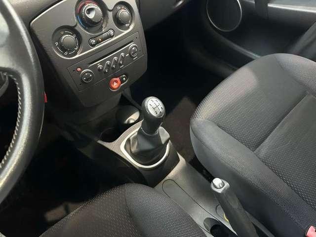 Renault Clio 1.2 16V 5 porte