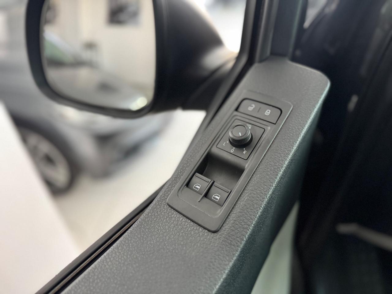 Volkswagen Caravelle 2.0 TDI 150CV 8P 13.000