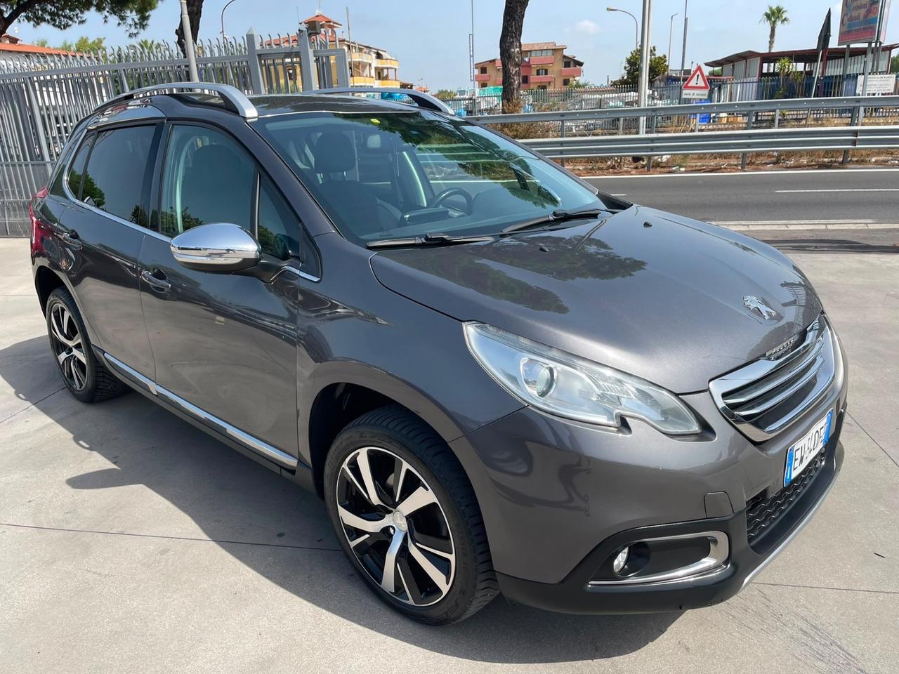 Peugeot 2008 1.6 hdi allure