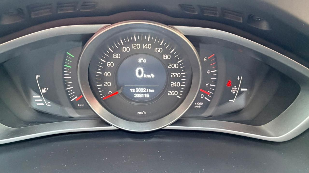 Volvo V40 D2 Momentum Neopatentati