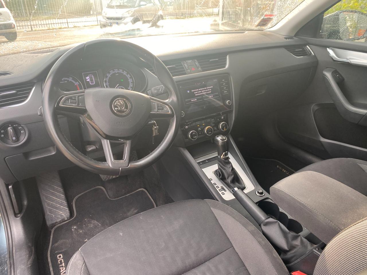 Skoda Octavia 1.5 DSG Wagon Ambition G-Tec