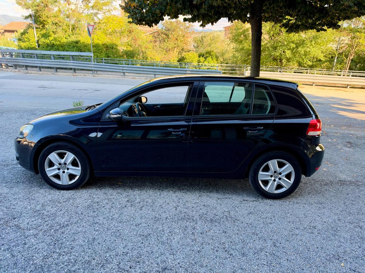Volkswagen Golf 2.0 TDi 110cv Neopatentati uniproprietà