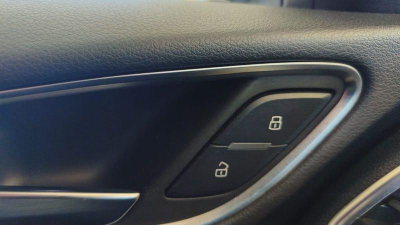 Audi Q3 2.0 TDI 110kW Business